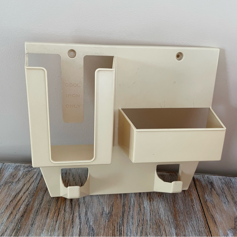 Vintage Rubbermaid Ironing Board Iron Caddy❤️